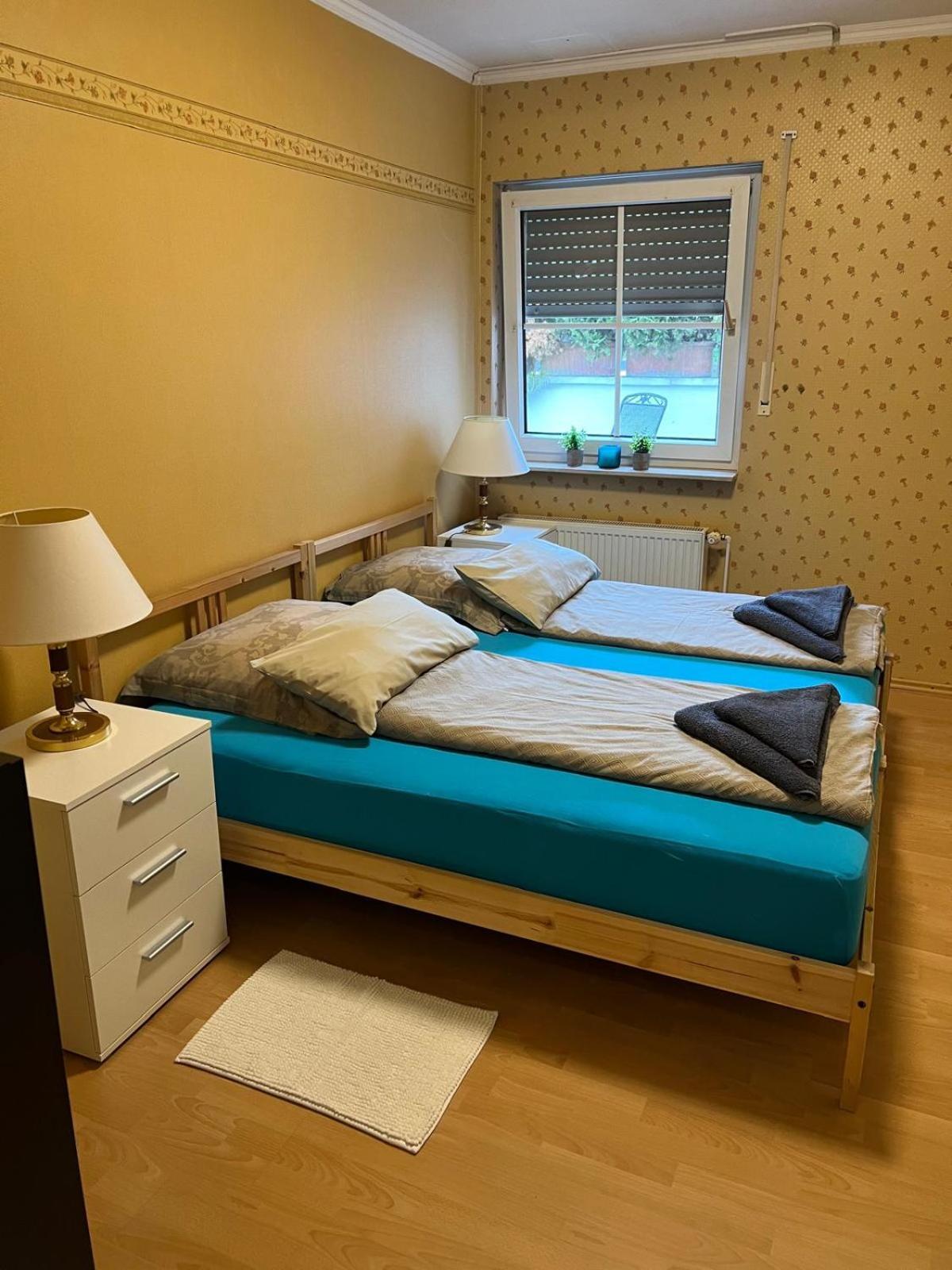 Grosszuegige 4-zimmer-wohnung In Bis Zu 12 Personen * Dortmund